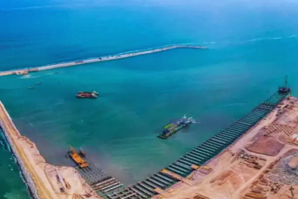 Porto de Chacay em contrução no Peru