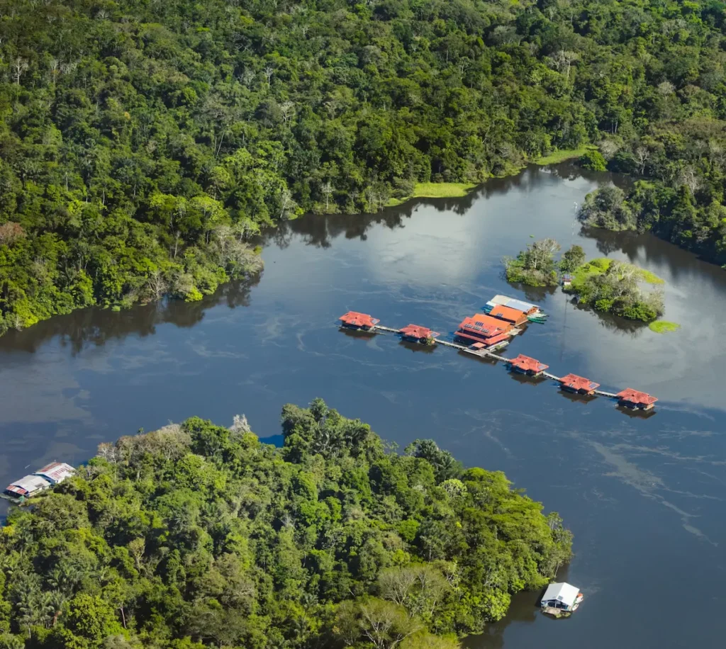 Ecoturismo na Amazônia: Aventura Autêntica e Sustentável 5 Pousada Uakari