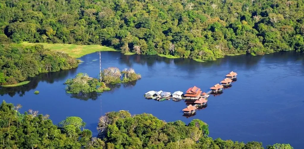 Ecoturismo na Amazônia: Aventura Autêntica e Sustentável 2 RDS de Mamirauá