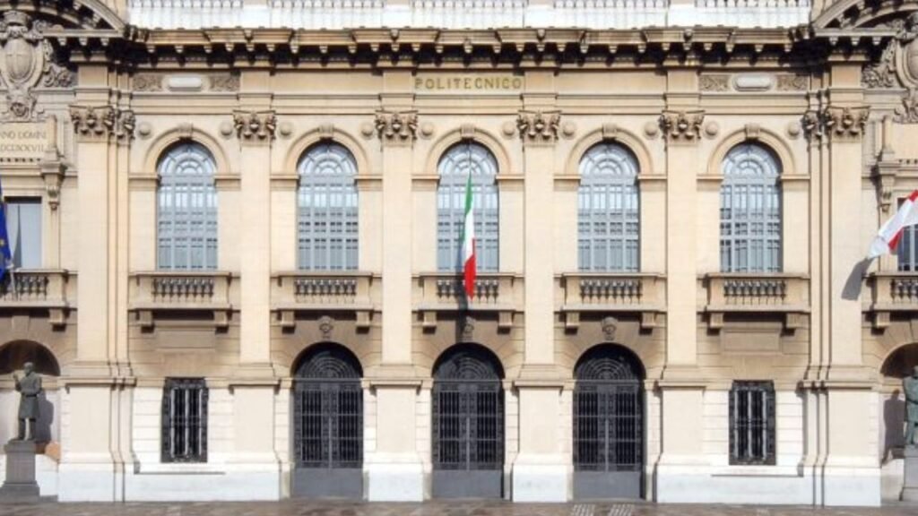 Como Estudar na Europa: Guia para Ingressar em Faculdades 5 Politecnico de MIlão