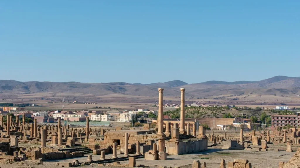 timgad A Cidade Planejada no Coracao da Africa Romana