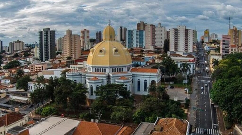Custo de Vida para Estudantes Universitários: As Cidades Mais Baratas do Brasil 5 - SP